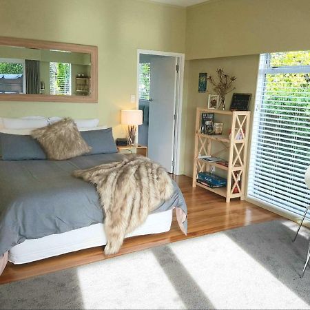 Bed and Breakfast Charlies@Hilltop Deluxe Retreat Taupo Exteriér fotografie